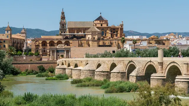 The Roman bridge across the Guadalquivir leading to the Mezquita-Catedral in Córdoba